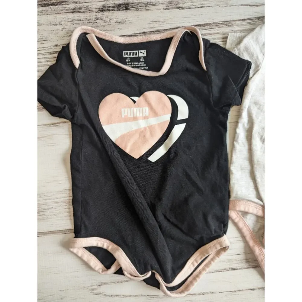 Puma 4 piece short sleeve onsie bundle sz 18M - Picture 2 of 5